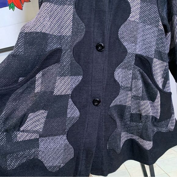 Women’s Wool Blend Black Gray Geometric Print Button Up Cardigan Sweater Size L - Picture 7 of 15